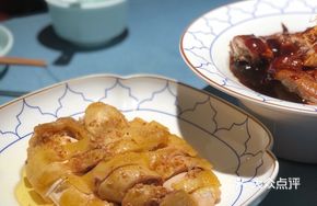 Signature Hakka Salted Chicken
