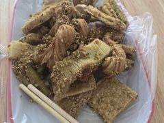 -二钢串叔麻辣烫(华龙大厦店)