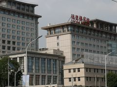 -天幕新彩云国际影城(激光巨幕店)