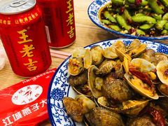 -江城燕子大排档(江汉路步行街店)