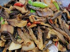 -丹水桥地锅鱼·翘嘴鲌·地方特色全鱼宴(丹江口大坝店)