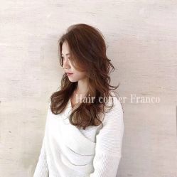 -HAIR CORNER