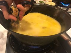 -鲜入围煮花胶鸡海鲜火锅