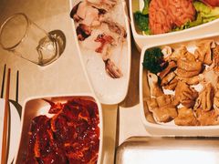 -海底捞火锅鲜切牛肉主题店(长寿路店)