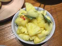 菠萝-云海肴·汽锅鸡·云南菜(天津国金汇店)
