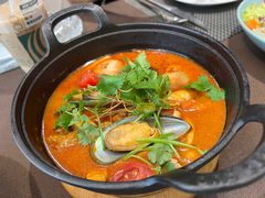 -悦享绿山墙西餐厅