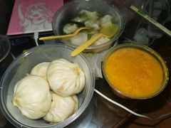 咸蛋黄超人包-老陶包子铺(南大西南村店)