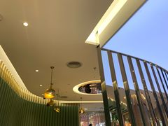 -奈雪的茶(亨特国际广场店)