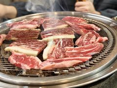 -围炉肉舍•炭烤活鳗•丹东海鲜烤肉(步行街店)