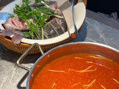 -野山舂·贵州现舂酸汤牛肉(民生路店)