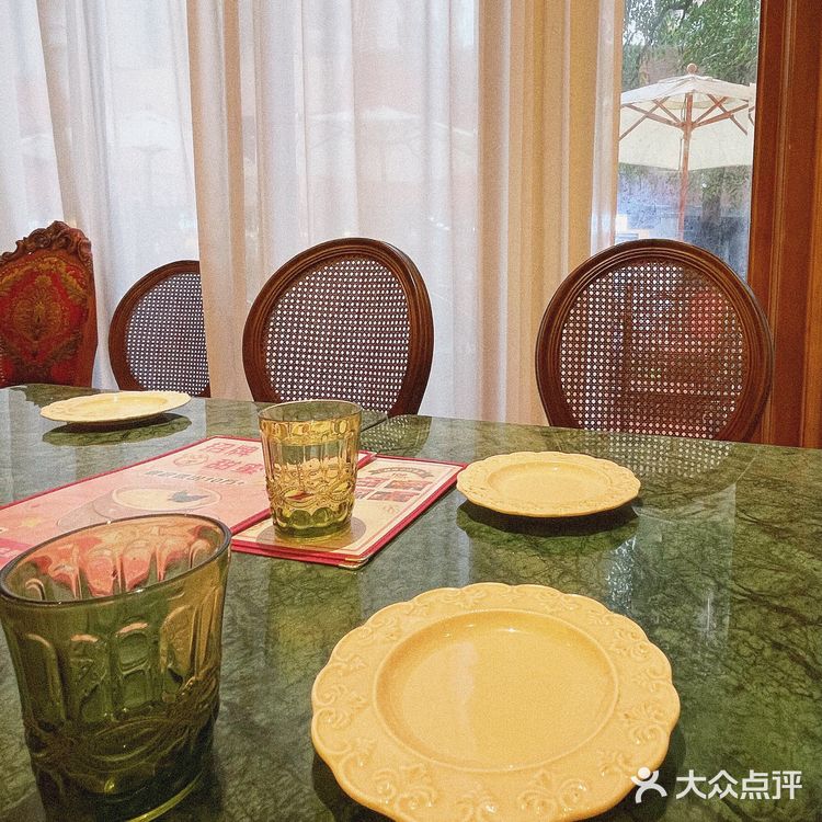 文艺复兴宫廷风🍴网红西餐鼻祖‼️广州人从小吃到大👏🏼老牌子出品赞