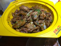 -多嘴肉蟹煲(华联店)