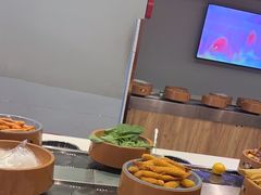 -龍歌自助小火锅(市南金茂湾店)