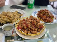 -天天向上素食餐厅(五台山店)