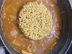 -炙韩料理·部队锅专门店