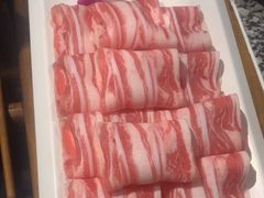 -老牌坊云南鱼豆花火锅(哈西万达店)