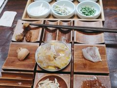 -银米·云南传统过桥米线(双廊黑金冠店)