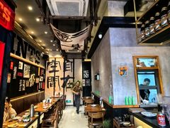 -8PINTS八品脱·日料·烧鸟·精酿小酒馆(莘庄店)