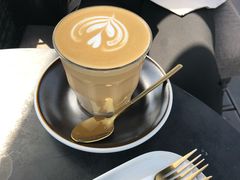 传统拿铁-UNI UNI(环亚凯瑟琳店)