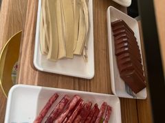 -三人行骨头王火锅(长寿店)