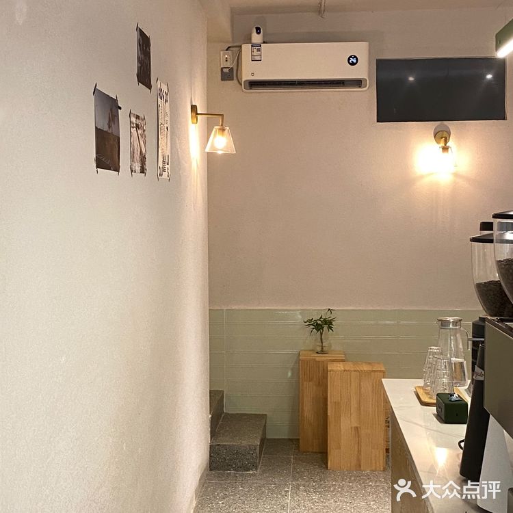 成都新店 | 好喝不贵的简约森系咖啡店