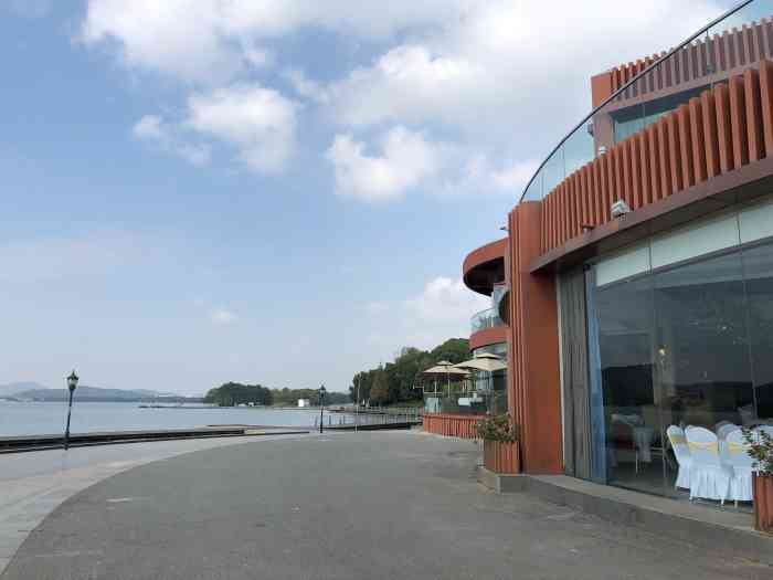 水上明月61湖景餐厅-"环境很棒,所以价格不便宜,印象最深刻的菜.
