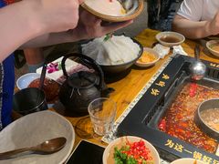 -老牌坊云南鱼豆花火锅(哈西万达店)