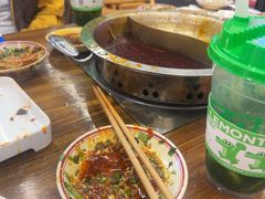 -拈签一笑黄牛肉辣卤串串