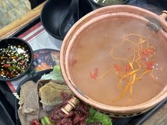 菌菇牛肉小火锅-罗平振兴老店砂锅饭(文笔路店)