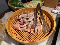 -尚尚仙·酸汤猪手·猪肚鸡火锅(华联万柳购物中心店)