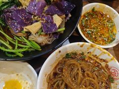 -万记麻辣烫国展总店