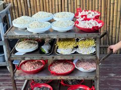 -二荆条·蜀鲜汇城市森林火锅