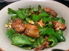 土辣椒炒肉-西郊八号·山野江西菜(开发区店)