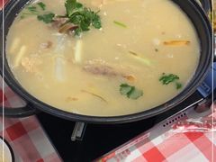-洪霞餐馆·川菜·鲜货现炒(两江春城店)