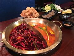 -重庆爽翻天老火锅(临平万达广场店)