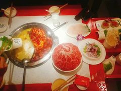 -DaLongYi Hotpot - 大龙燚火锅 - 地道四川老火锅