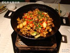 现吃现煮的牛蛙最入味了-花家怡园