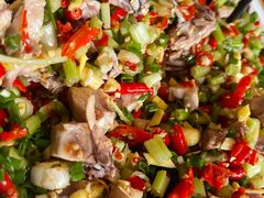 -兔行天下-鸿鹤鲜锅兔(中海国际店)