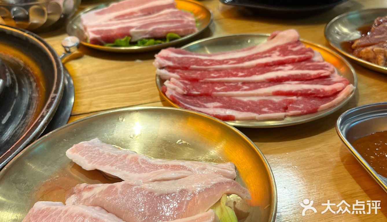 在肇庆吃的韩国烤肉哟😋