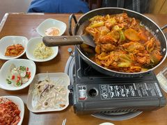 -亲昵春川鸡排(韩国美食街店)