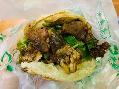 烧饼夹肉-增盛魁小吃店