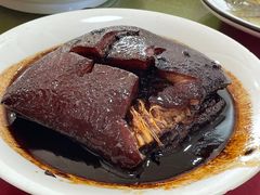 -湖边饭店