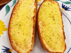 特制蒜香面包-萨莉亚意式餐厅(南京环亚凯瑟琳广场店)