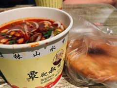 -覃肥叔桂林米粉(粮道街店)