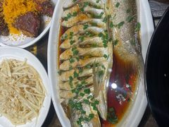 -聚汇三少·龙虾·中餐厅(莫邪路新天地店)