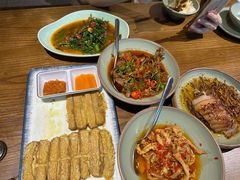 -七步香云南山里菜(昆明老街店)