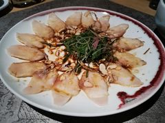 薄切鲜鱼片-穹六人间 people 6(岳阳路店)