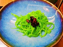 嵩明莴笋尖-云海肴汽锅鸡·云南小炒(天津国金汇店)