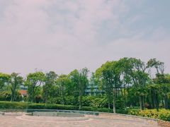 -上海滴水湖皇冠假日酒店