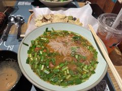 -八月美食小馆(银泰城总店)